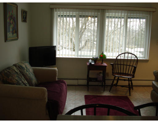 21 Thurston Point Road Gloucester, MA 01930 - Photo 8 of 20 Gallery Image 8