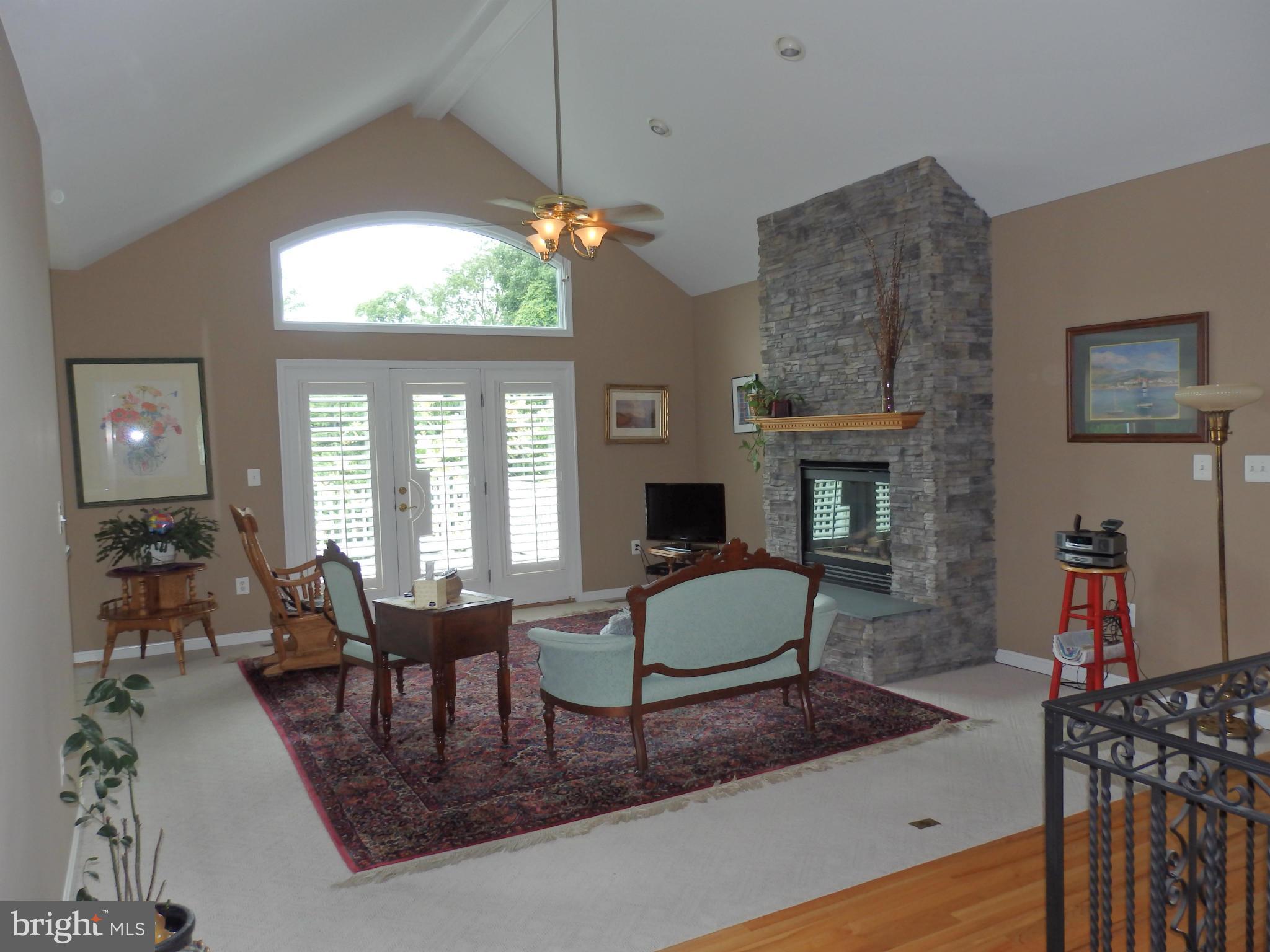 10013 Kelly Road Frederick, MD 21701 - Photo 3 of 23 Great Room