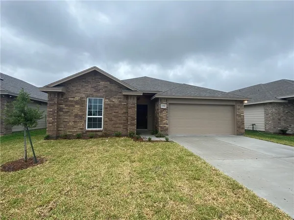 $2,275 | 1290 Thames Chase Drive, Corpus Christi, TX 78415