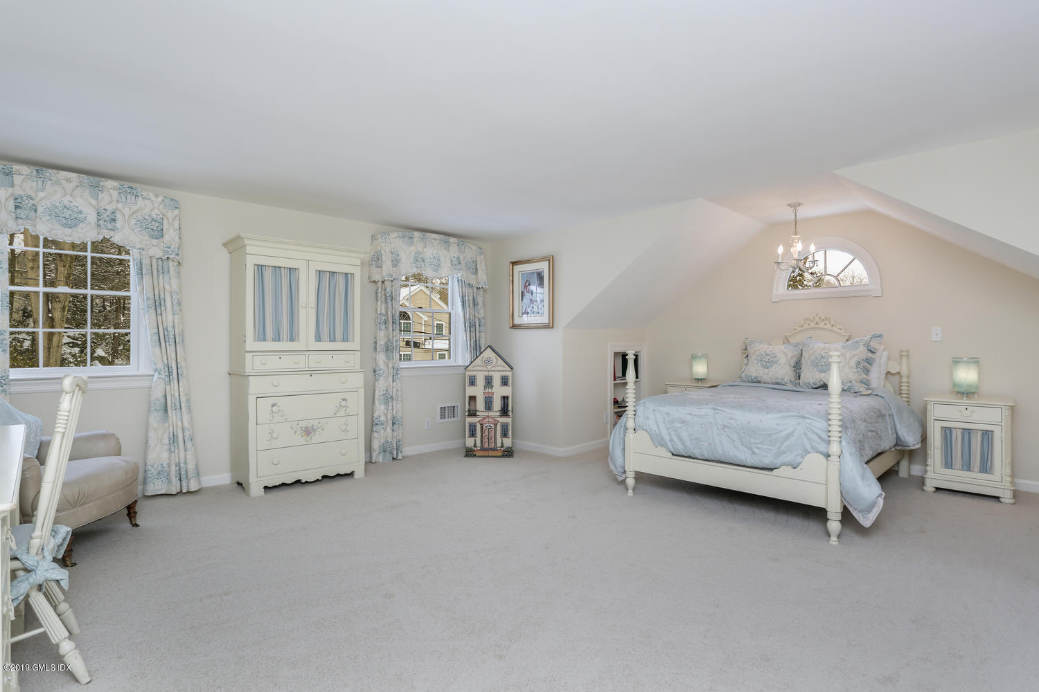 44 Glen Road Greenwich, CT 06830 - Photo 16 of 30 44 Glen Rd Greenwich CT 06830-large-012-