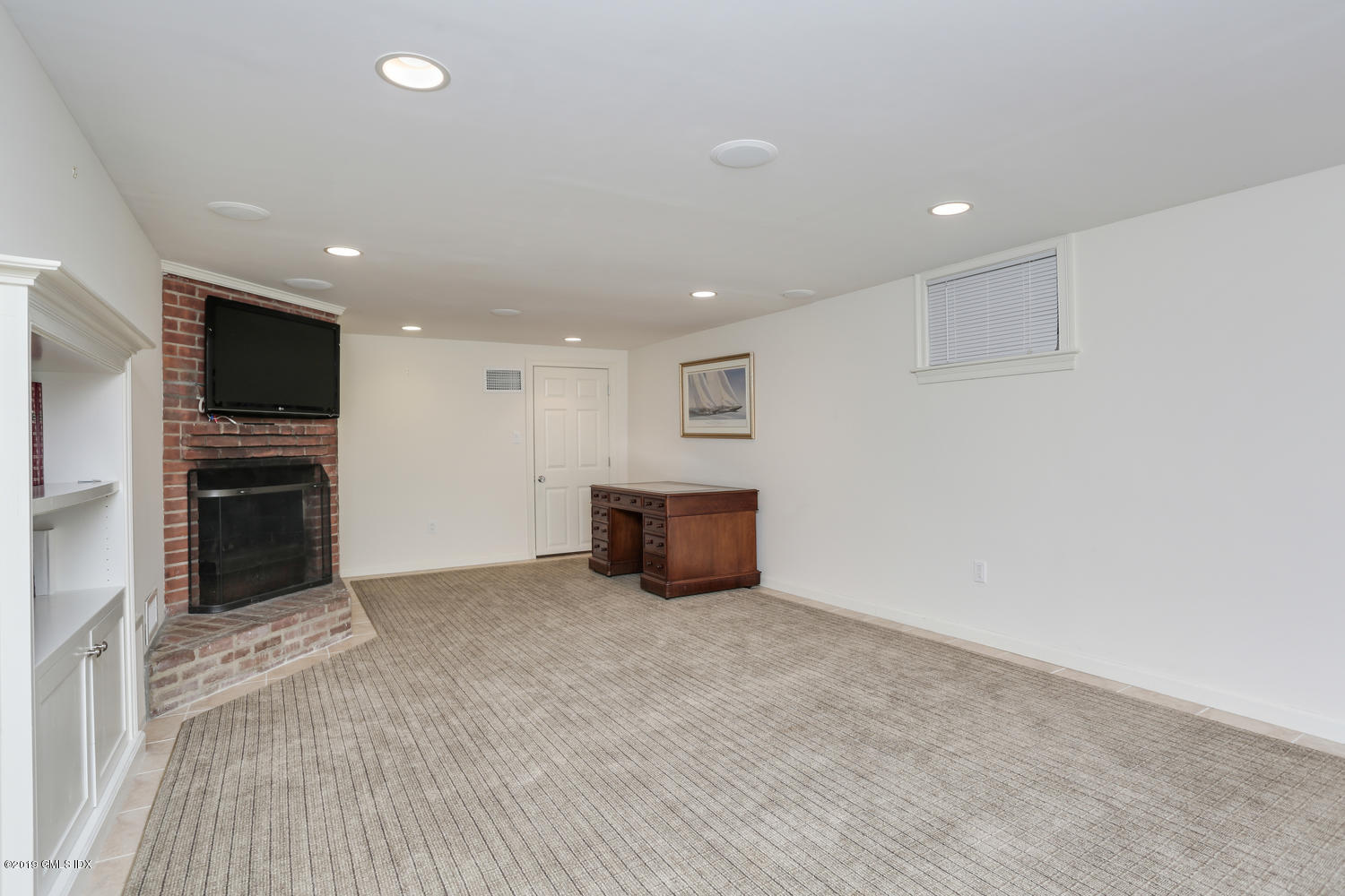 44 Glen Road Greenwich, CT 06830 - Photo 26 of 30 44 Glen Rd Greenwich CT 06830-large-003-