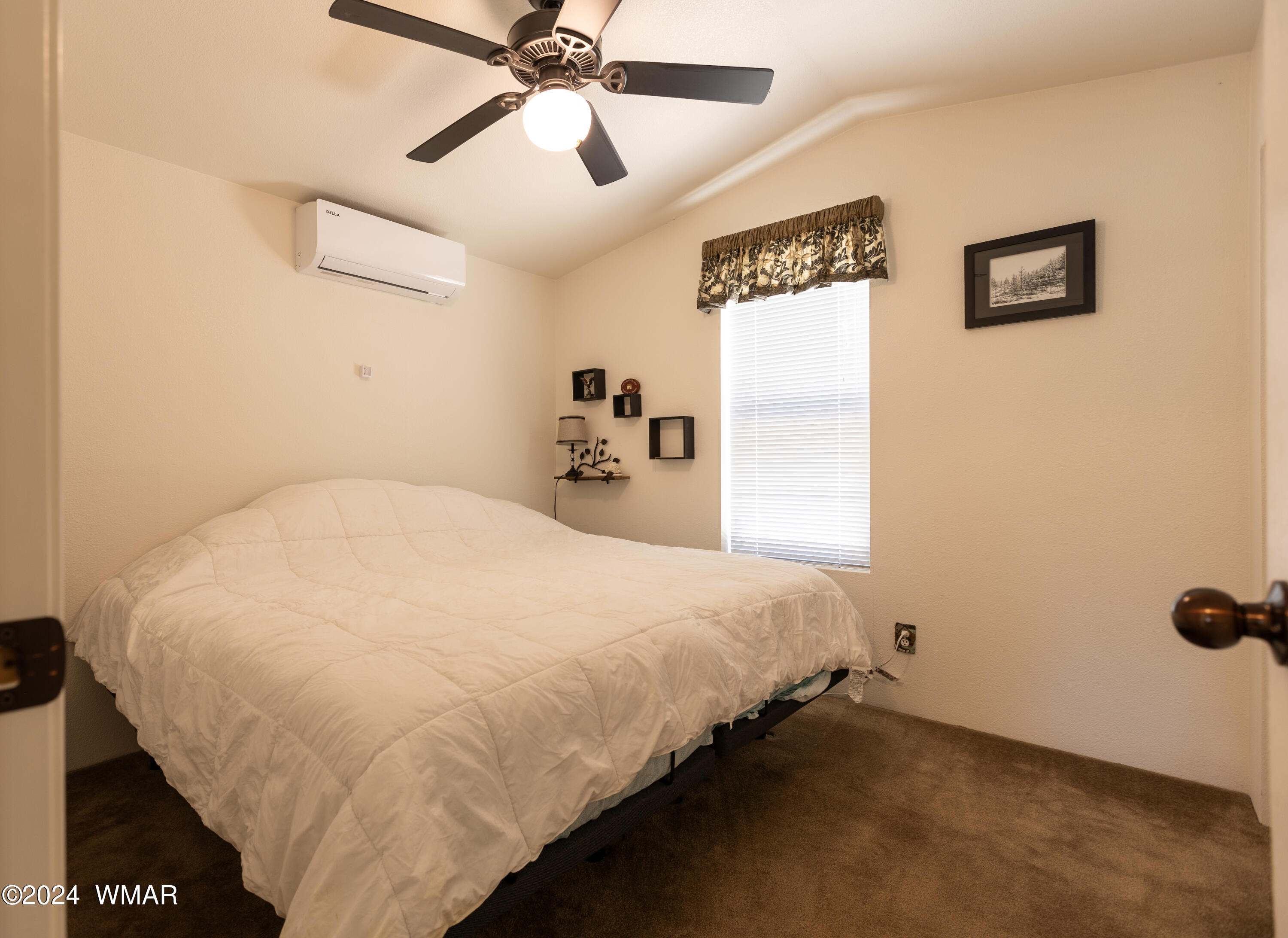 3557 Broken Arrow Road Overgaard, AZ 85933 - Photo 18 of 24