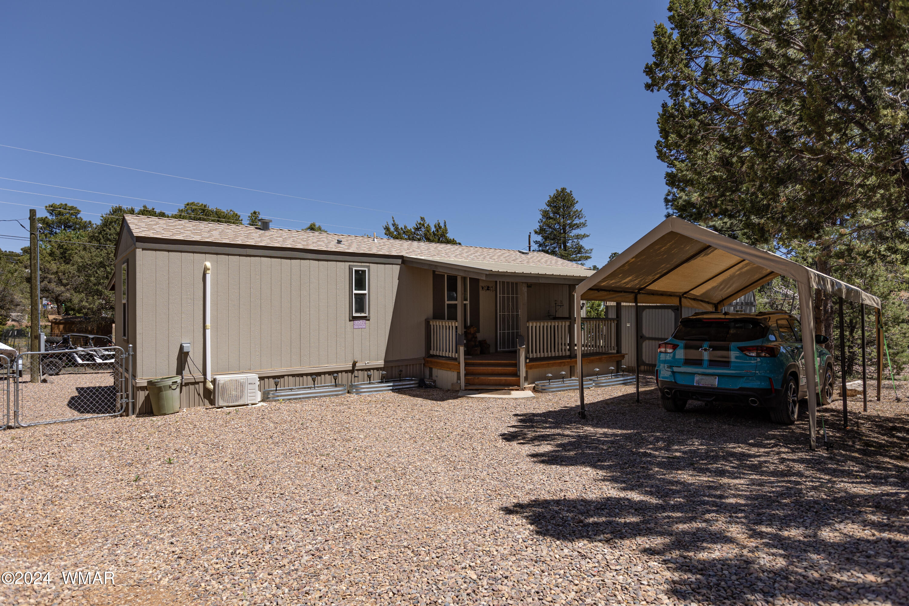3557 Broken Arrow Road Overgaard, AZ 85933 - Photo 3 of 24