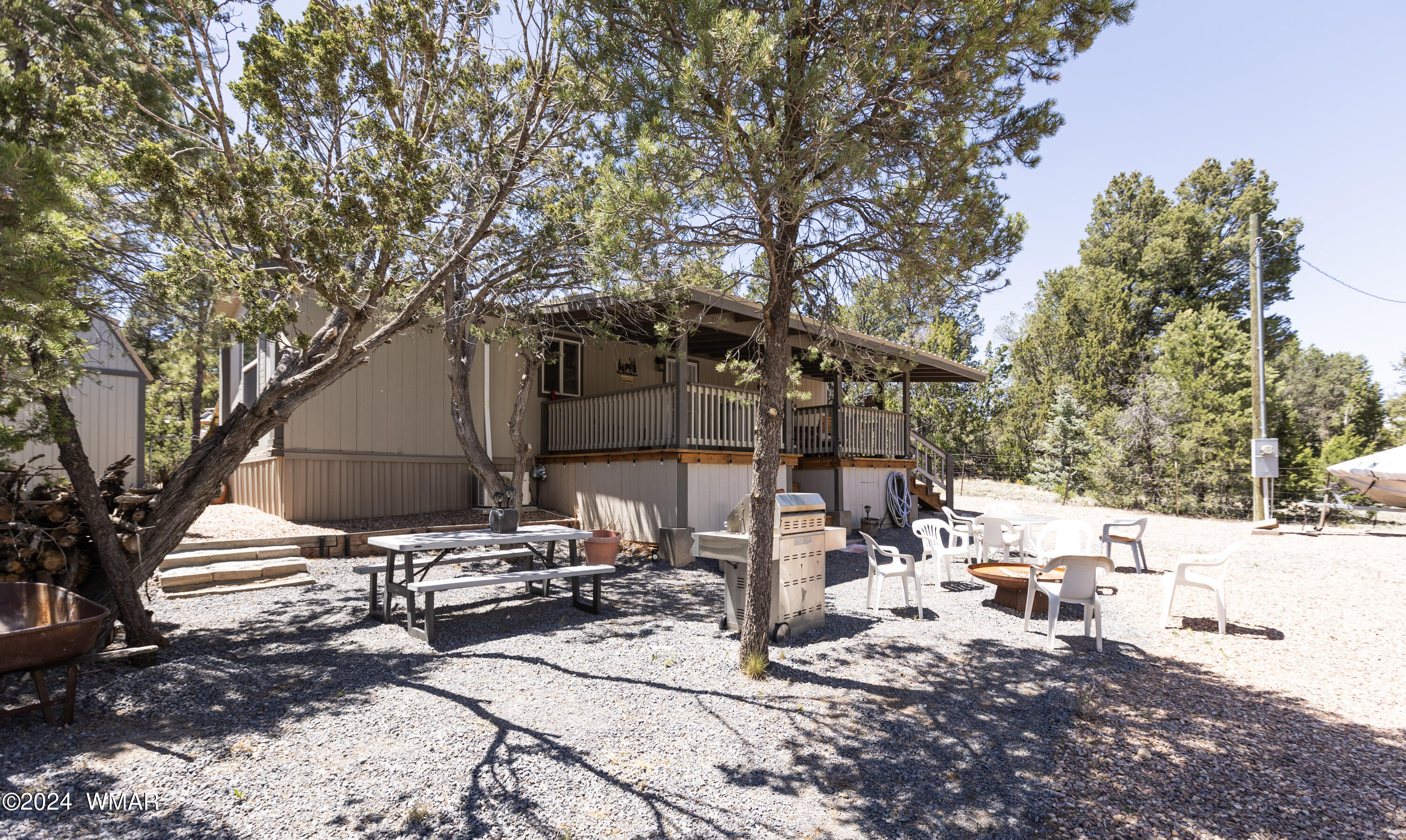 3557 Broken Arrow Road Overgaard, AZ 85933 - Photo 4 of 24