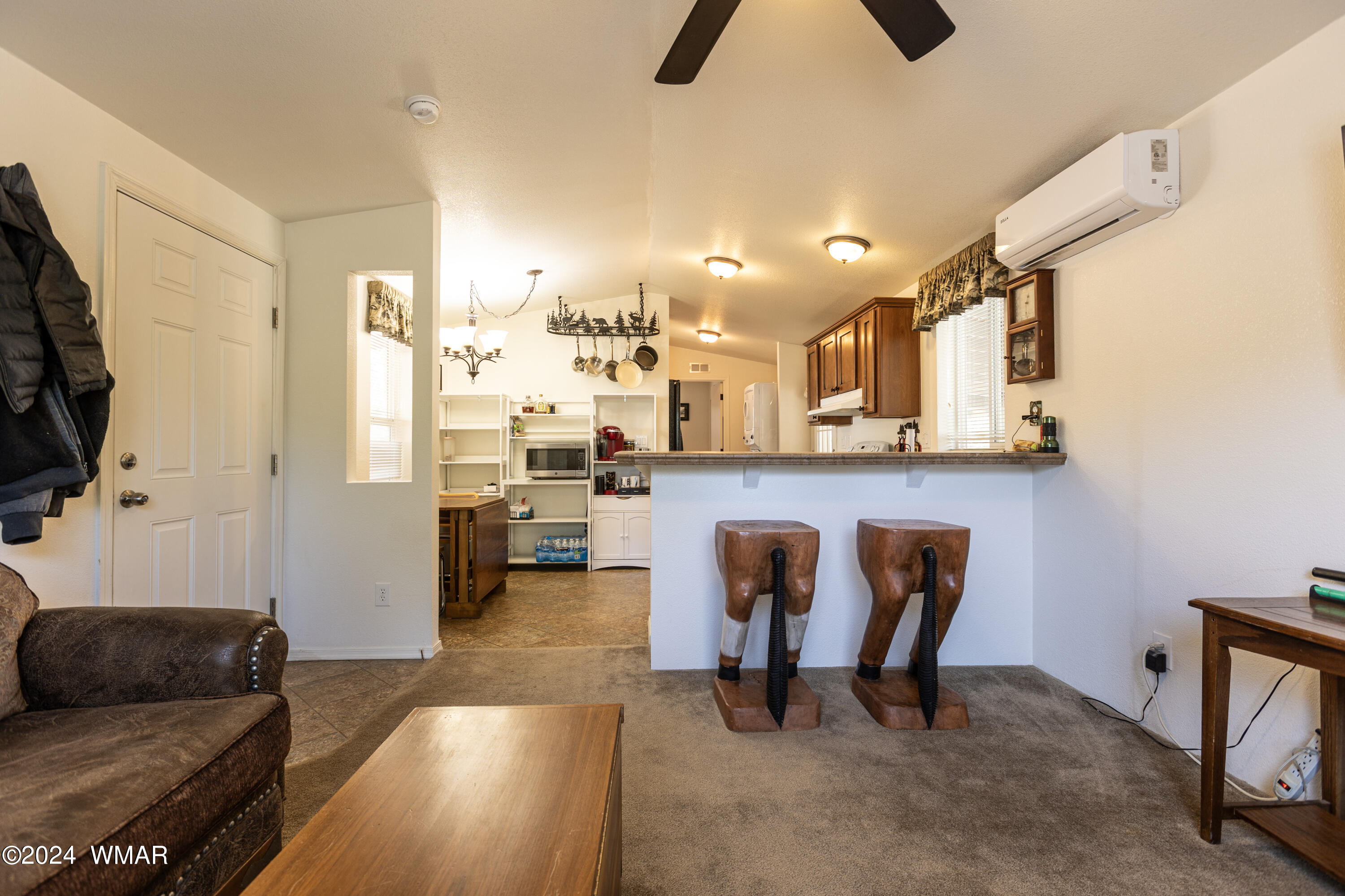 3557 Broken Arrow Road Overgaard, AZ 85933 - Photo 10 of 24