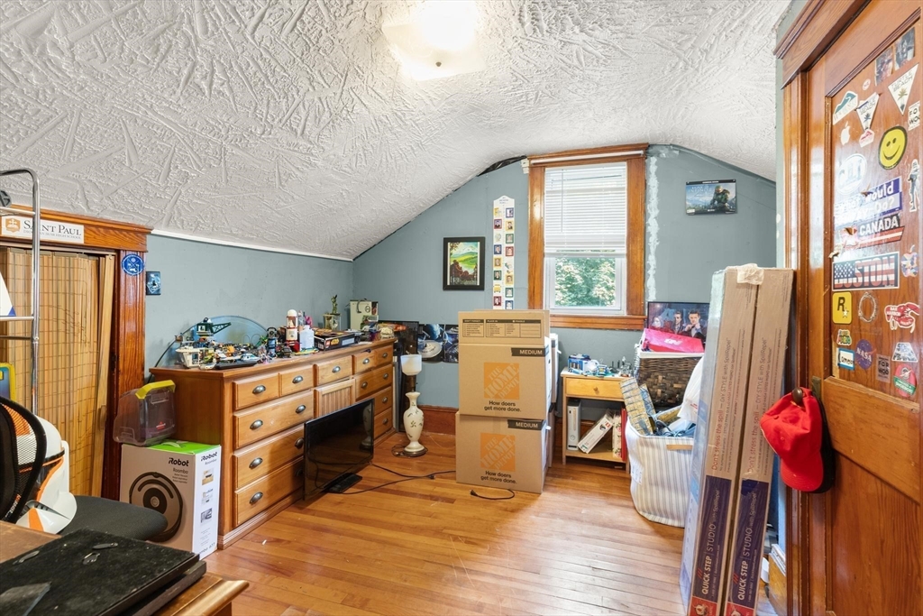 9 Norcross Street Worcester, MA 01602 - Photo 16 of 25 Gallery Image 16