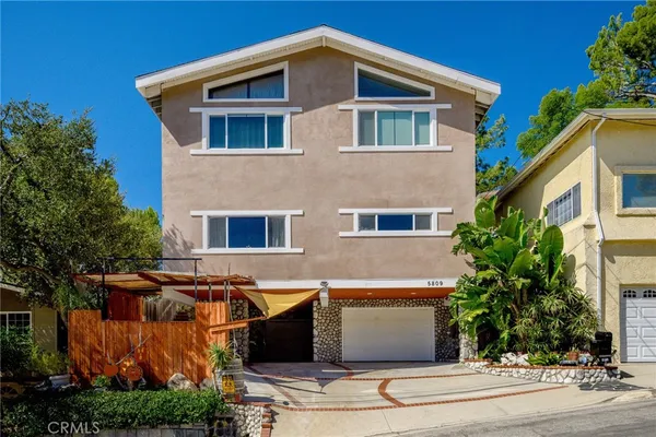 $5,300 | 5809 Irving Avenue, Unit 2, La Crescenta, CA 91214