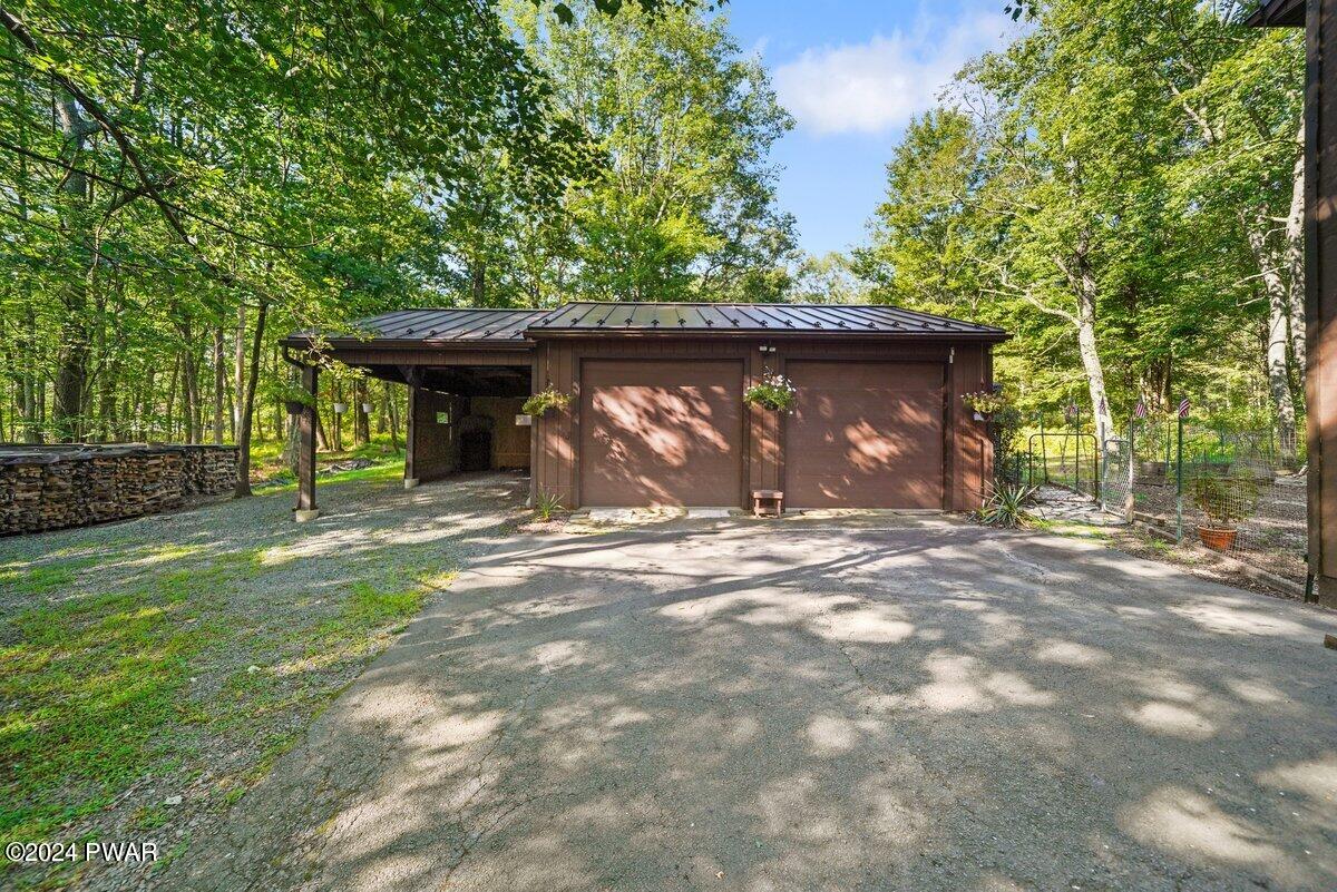 127 Hebula Road Milford, PA 18337 - Photo 3 of 36 Garage / Carport