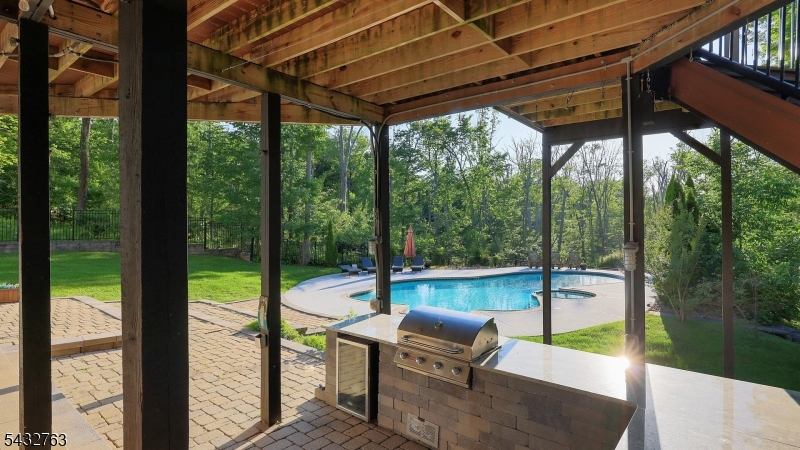 17 Nottingham Way Warren, NJ 07059 - Photo 40 of 48