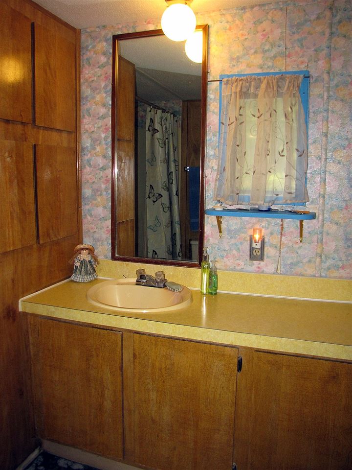 624 Deer Run Road Cadillac, MI 49601 - Photo 9 of 13 1807474-8.JPG