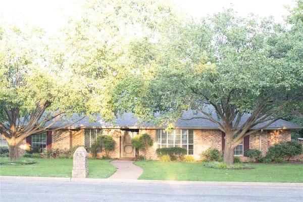 $399,000 | 3001 Redbud Trail, Sherman, TX 75092