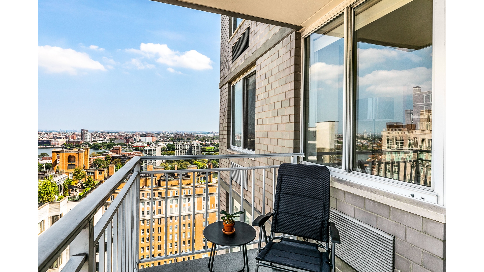 515 East 79th Street, Unit 25F Manhattan, NY 10075 - Photo 12 of 14