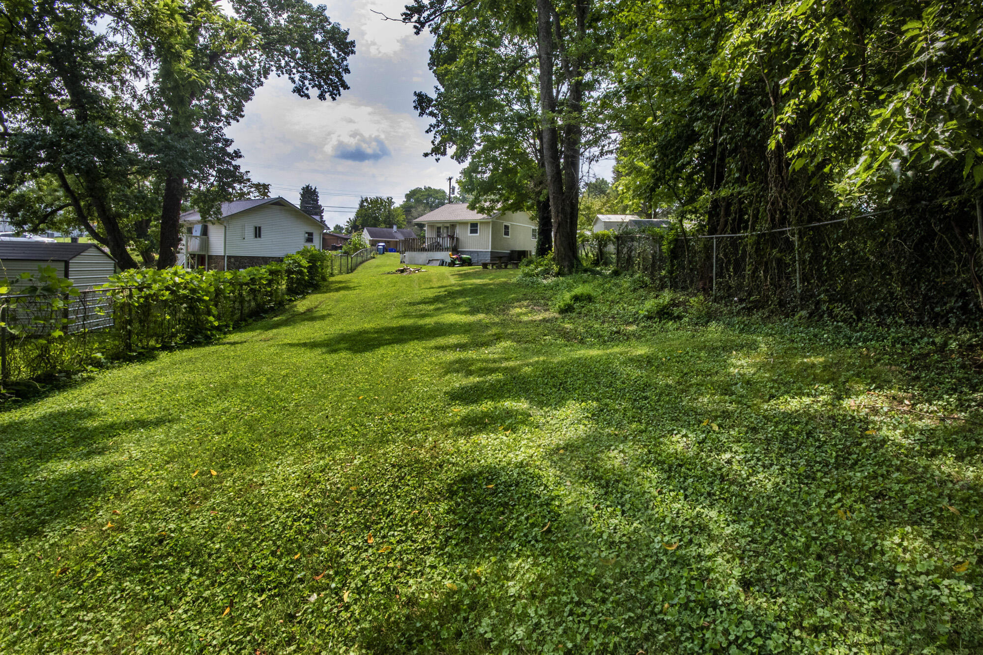 182 Johnson Road Oak Ridge, TN 37830 - Photo 5 of 22 V19A9923