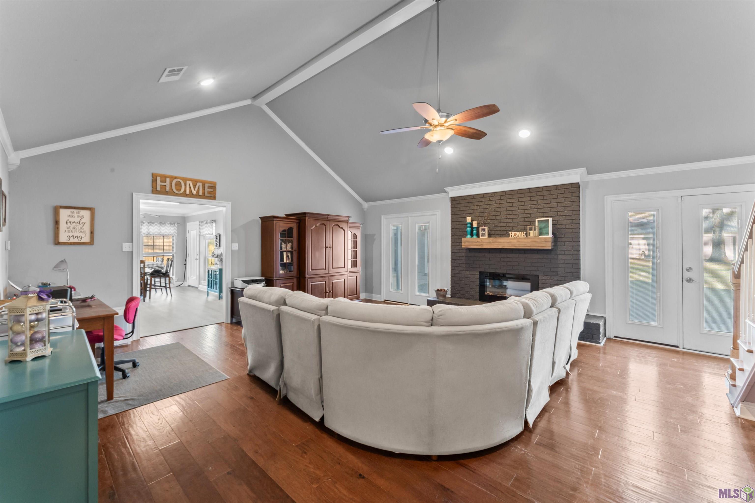 31204 Dunn Road Denham Springs, LA 70726 - Photo 3 of 47