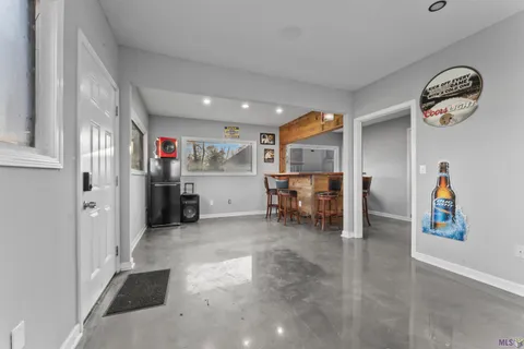 $450,000 | 31204 Dunn Road, Denham Springs, LA 70726