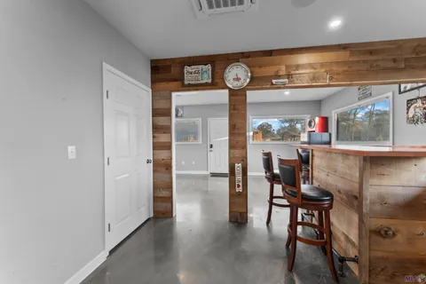 $450,000 | 31204 Dunn Road, Denham Springs, LA 70726