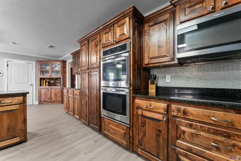 $450,000 | 31204 Dunn Road, Denham Springs, LA 70726