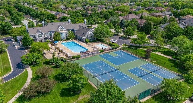 199 Springdale Lane Bloomingdale, IL 60108 - Photo 59 of 70 an aerial view of a house