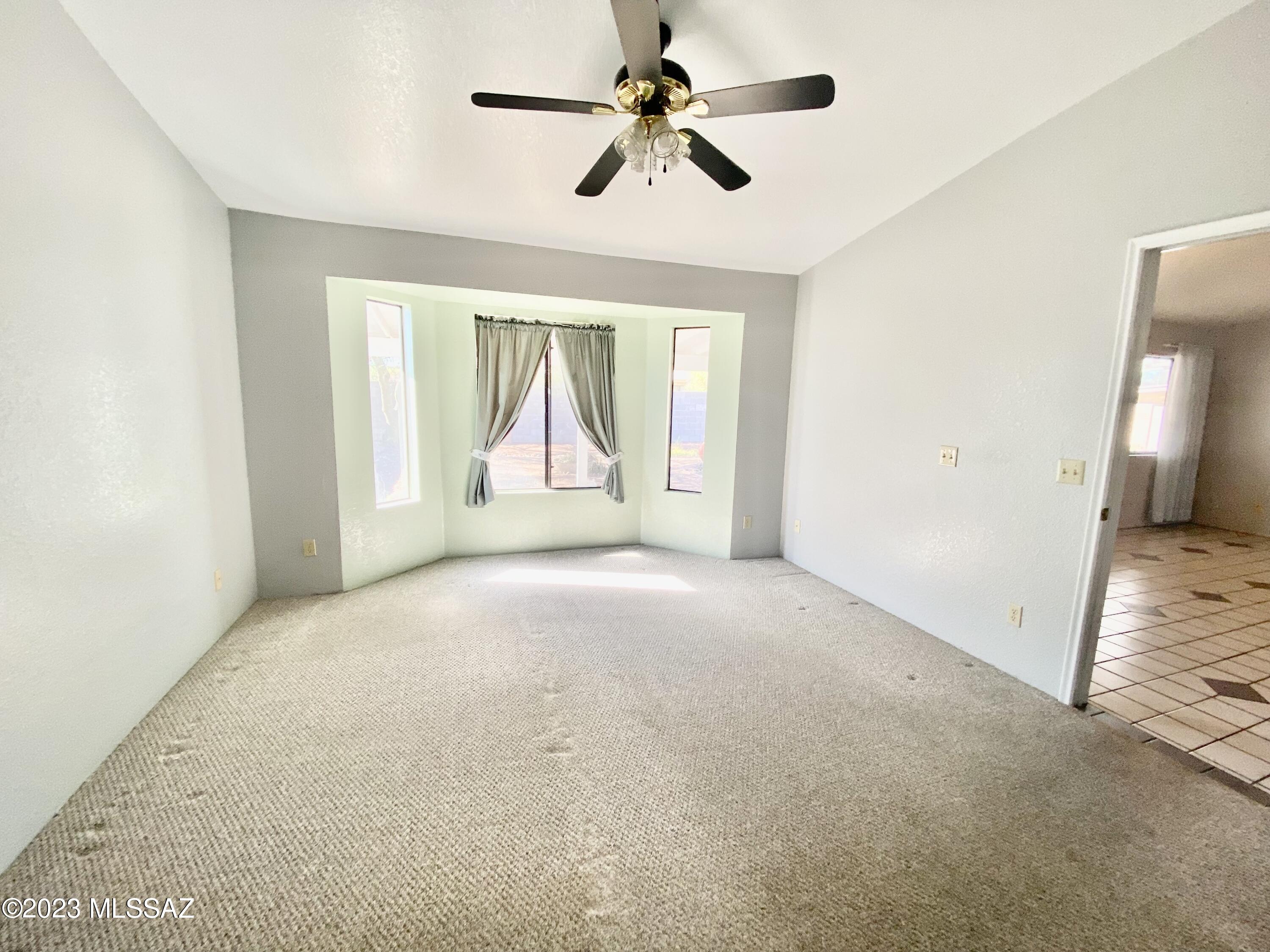 2571 West Sunset Road Tucson, AZ 85741 - Photo 4 of 22