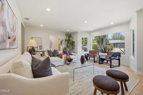 $2,977,000 | 168 Lamour Drive, La Canada Flintridge, CA 91011