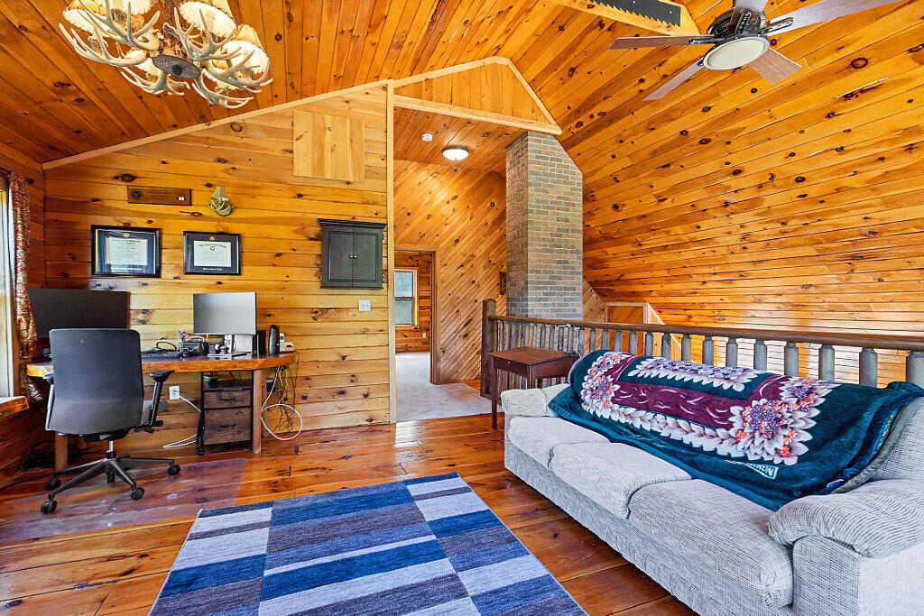 32 Burbank Road Peru, ME 04290 - Photo 23 of 63 28_BP5A0258_DxO_mls