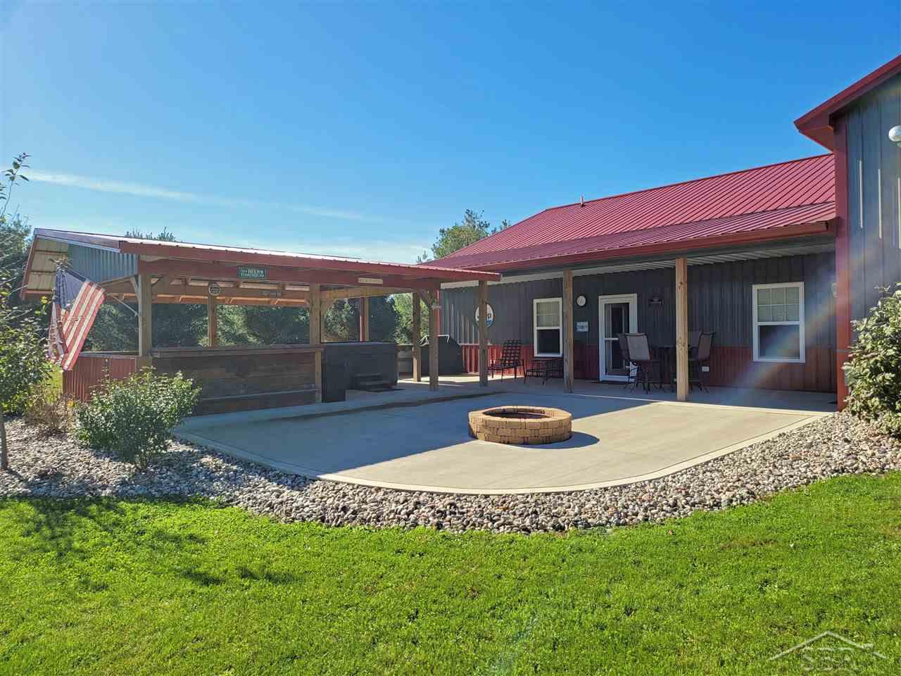 7589 Irish Road Millington, MI 48746 - Photo 6 of 34 50058495-5.JPG