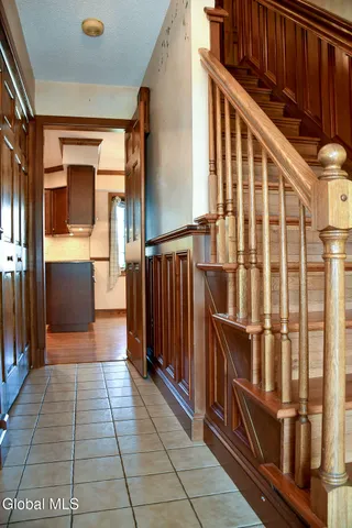 $625,000 | 15 Delta Boulevard, Colonie, NY 12047