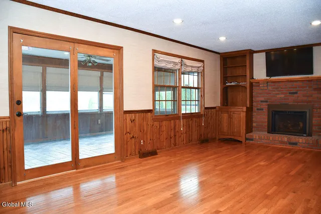 $625,000 | 15 Delta Boulevard, Colonie, NY 12047