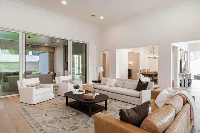 $1,875,000 | 7855 Highland Road, Baton Rouge, LA 70808