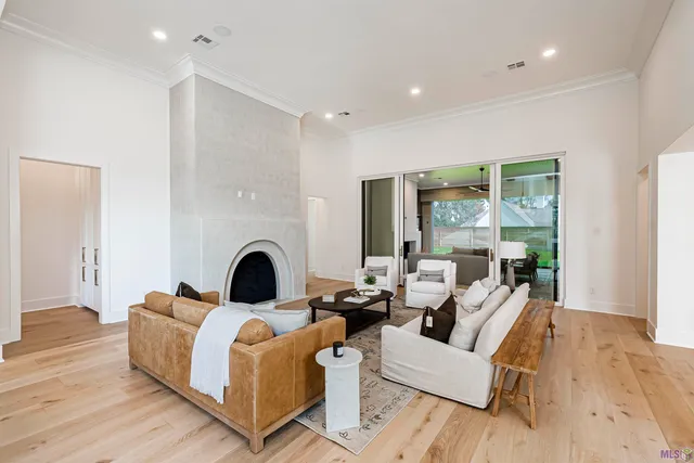 $1,875,000 | 7855 Highland Road, Baton Rouge, LA 70808