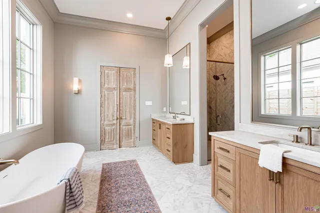 $1,875,000 | 7855 Highland Road, Baton Rouge, LA 70808