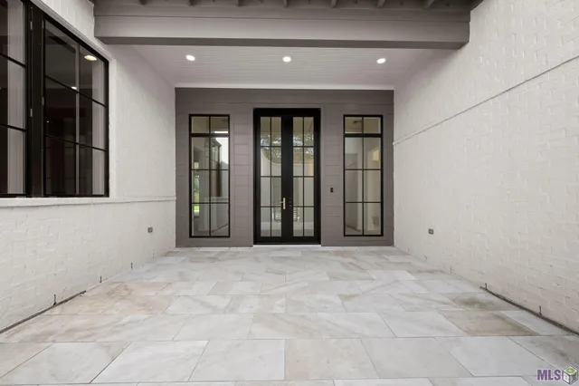 $1,875,000 | 7855 Highland Road, Baton Rouge, LA 70808