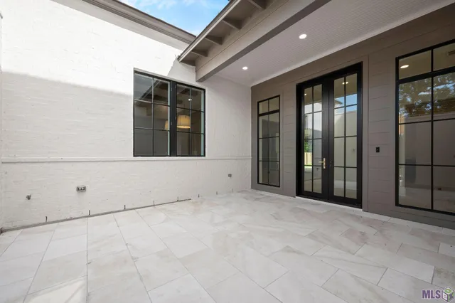 $1,875,000 | 7855 Highland Road, Baton Rouge, LA 70808