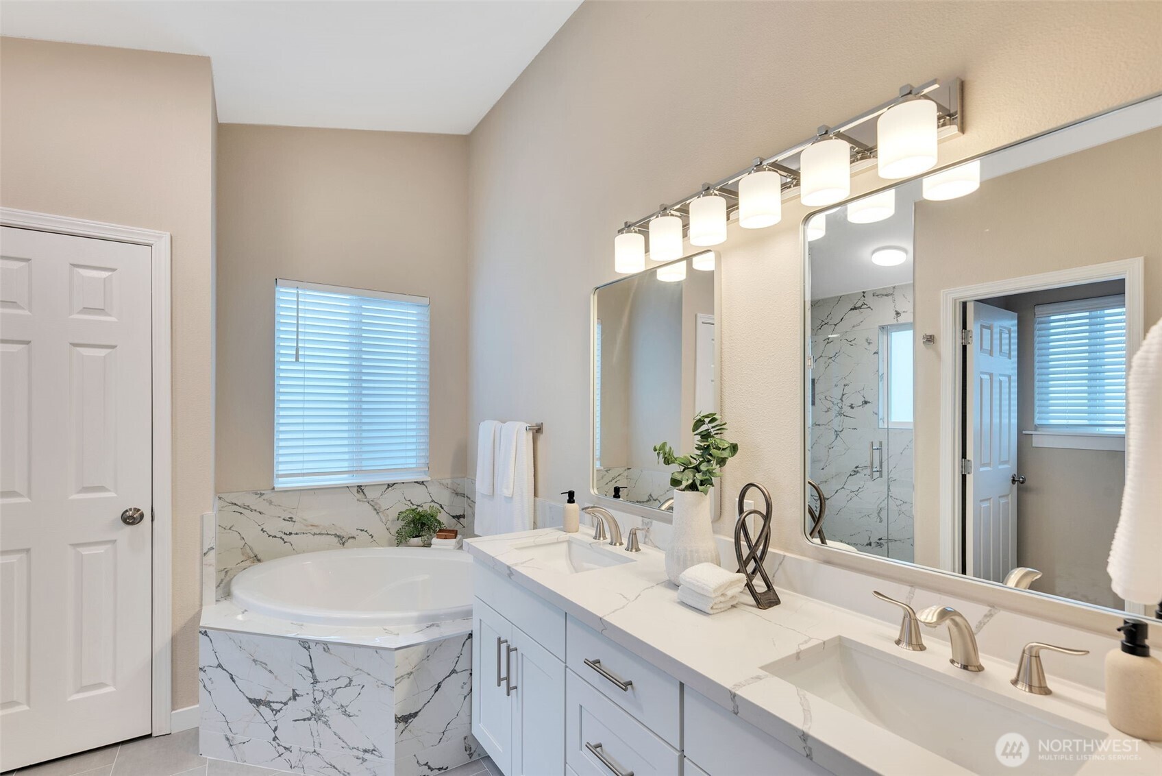 2991 South 296th Street Federal Way, WA 98003 - Photo 16 of 27