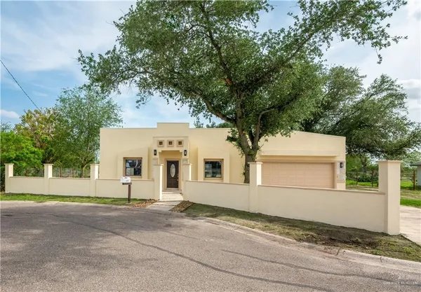$287,000 | 420 West Sycamore Avenue, Alton, TX 78573