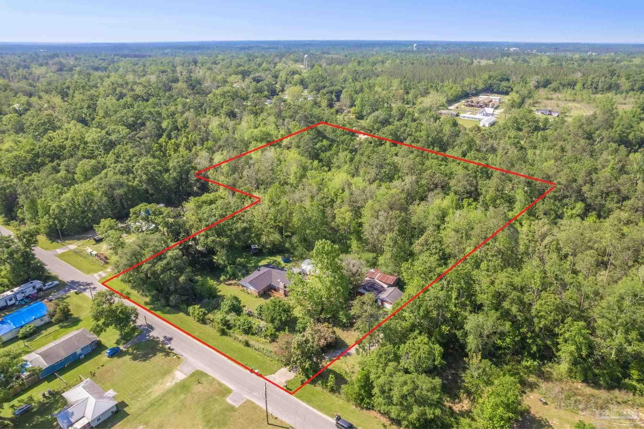 180 Crowndale Road Cantonment, FL 32533 - Photo 2 of 50