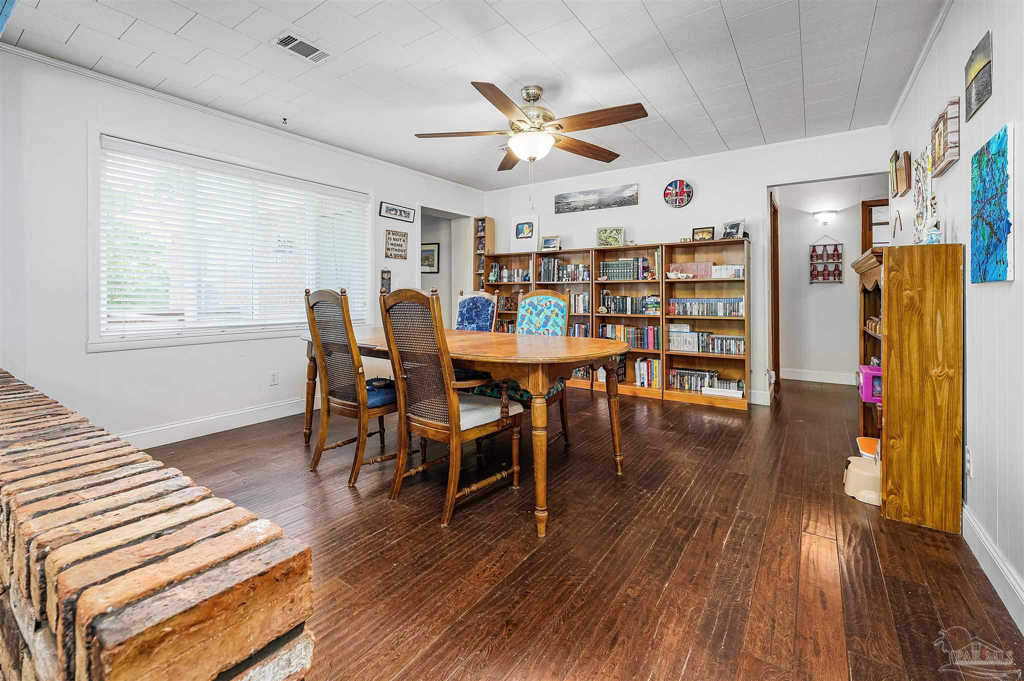180 Crowndale Road Cantonment, FL 32533 - Photo 7 of 50
