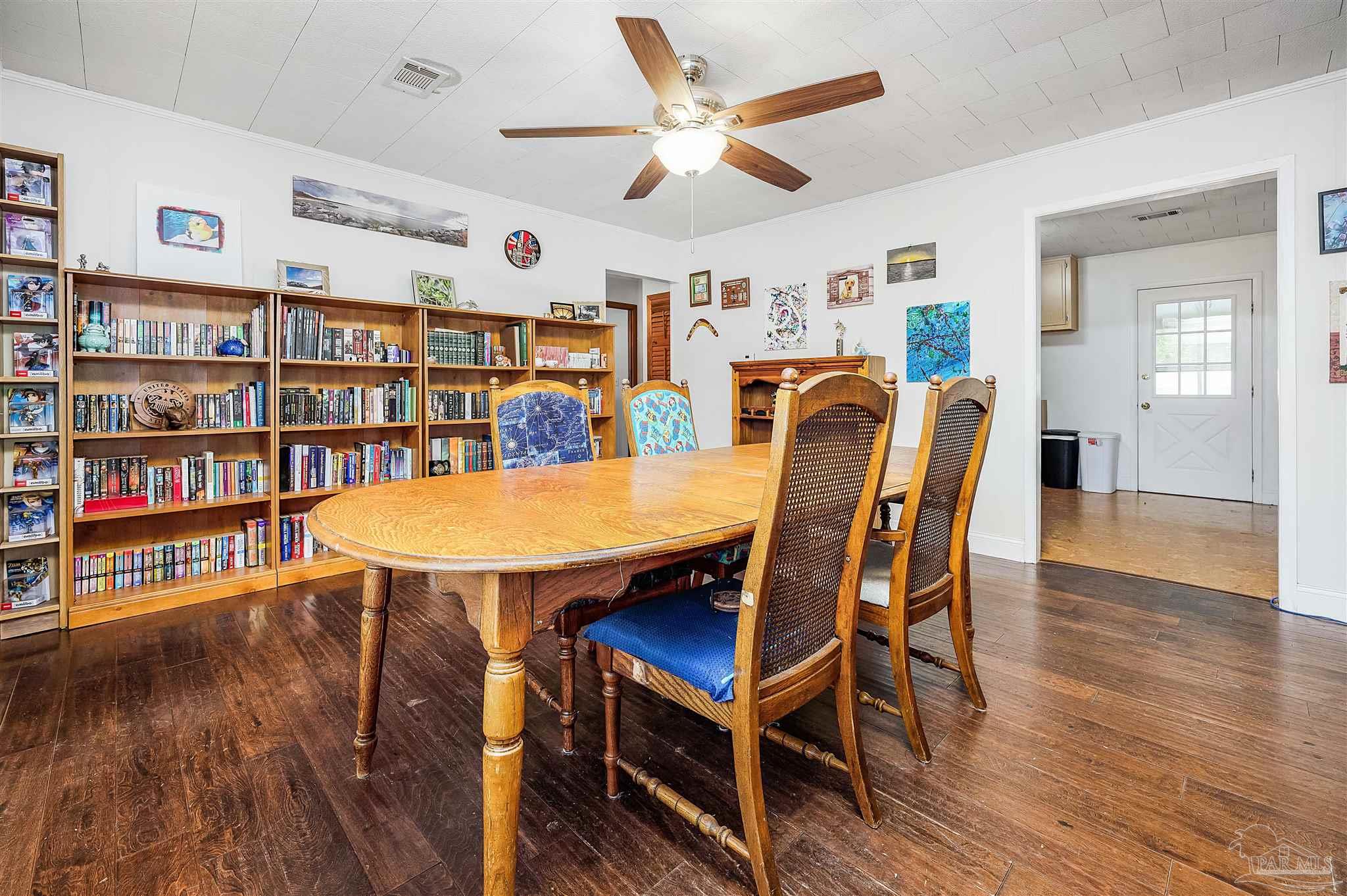 180 Crowndale Road Cantonment, FL 32533 - Photo 8 of 50