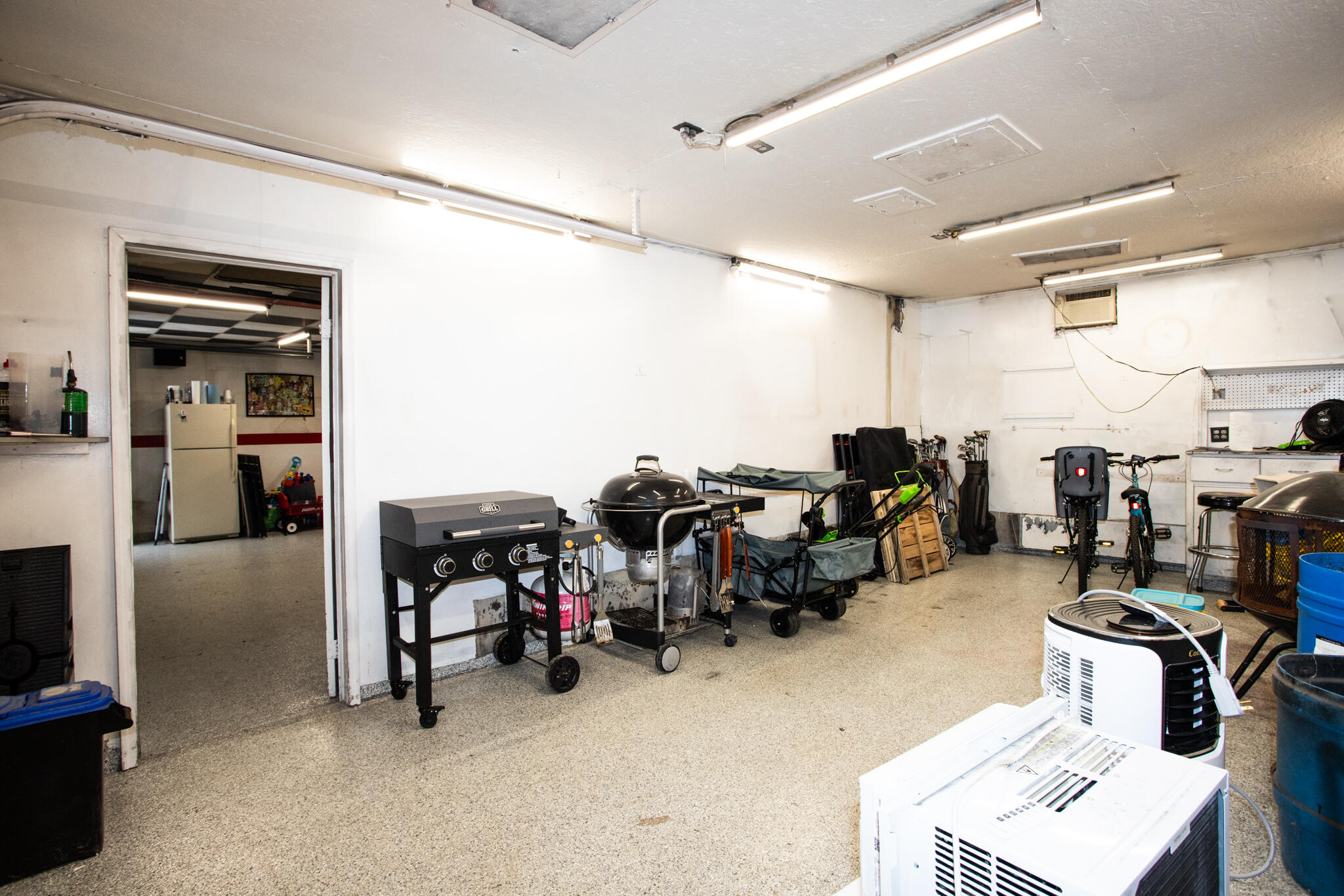 2404 Jackson Street Two Rivers, WI 54241 - Photo 23 of 26 Garage