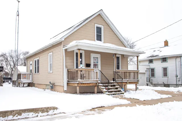 $179,800 | 2404 Jackson Street, Two Rivers, WI 54241