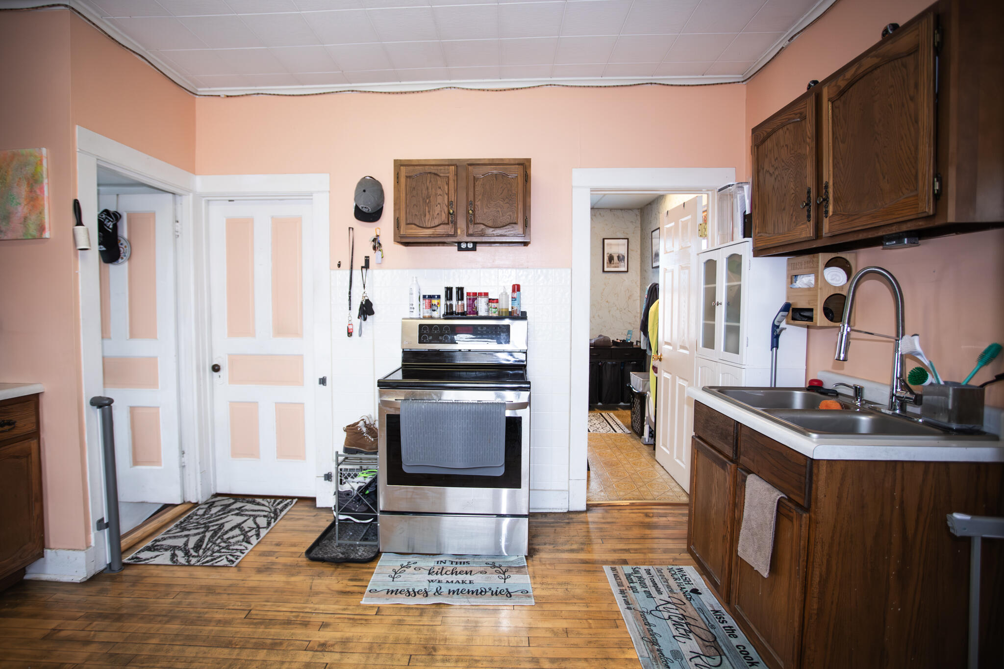 2404 Jackson Street Two Rivers, WI 54241 - Photo 9 of 26 Kitchen