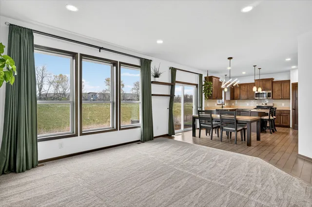 $575,000 | 13918 Ashford Path, Rosemount, MN 55068