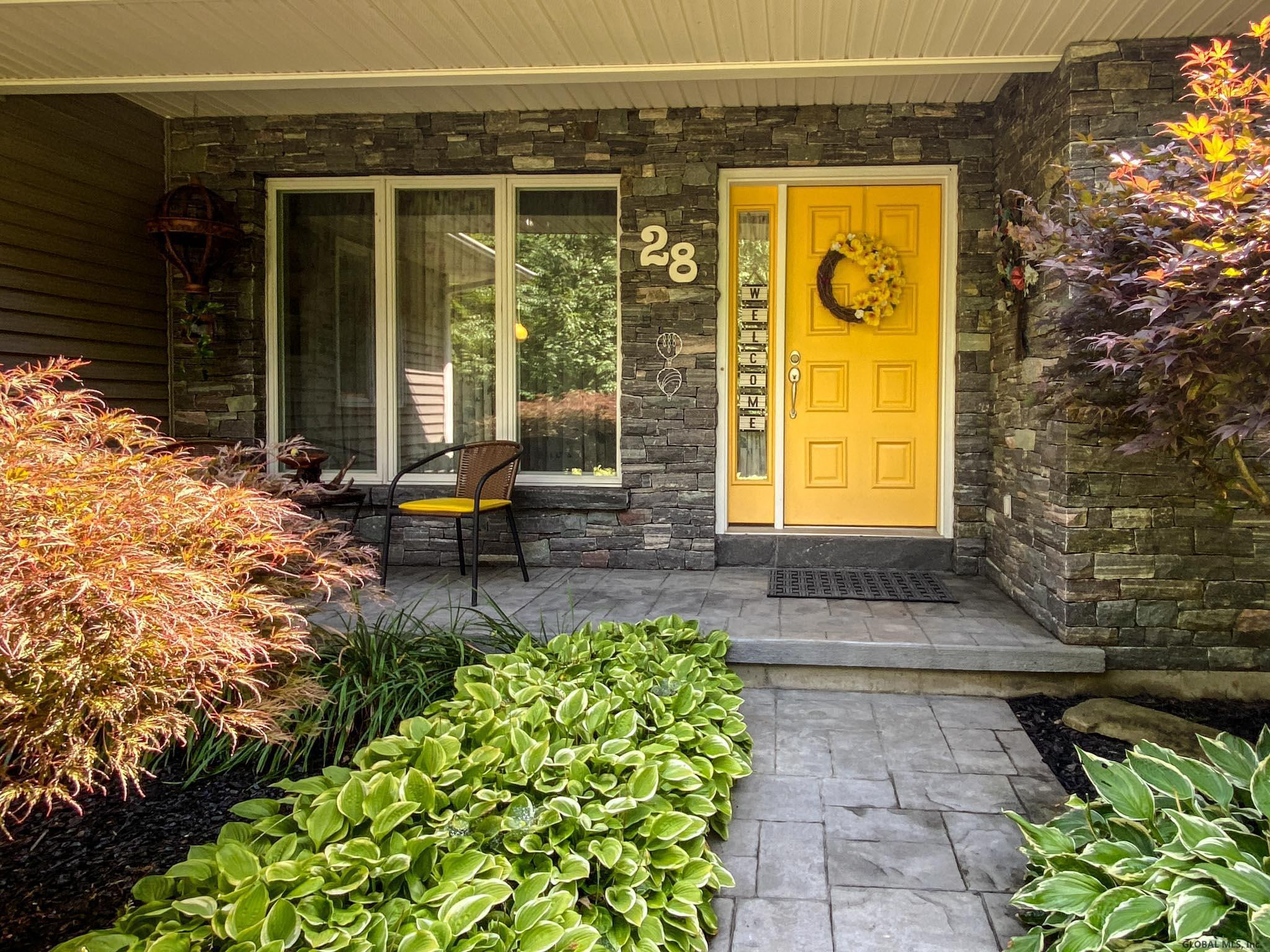 28 Fitzgerald Road Queensbury, NY 12804 - Photo 2 of 80 Photo 2