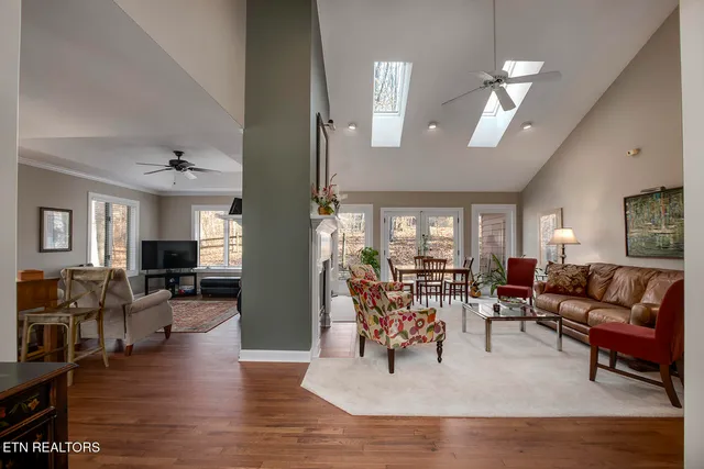 $474,900 | 114 Cheeskogili Way, Loudon, TN 37774