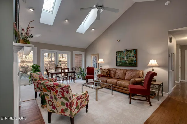 $474,900 | 114 Cheeskogili Way, Loudon, TN 37774