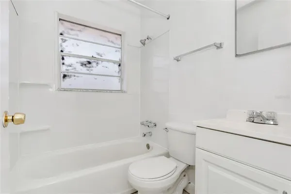 $275,000 | 810 21st Avenue West, Bradenton, FL 34205