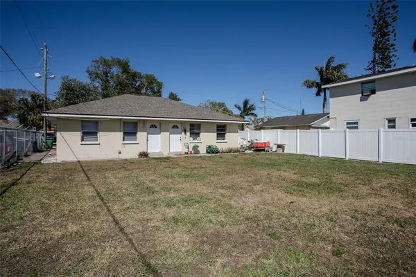 $275,000 | 810 21st Avenue West, Bradenton, FL 34205