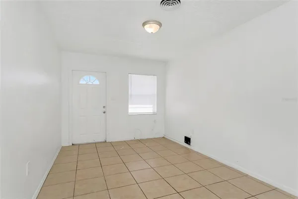 $275,000 | 810 21st Avenue West, Bradenton, FL 34205