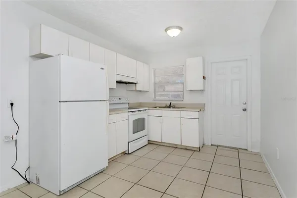 $275,000 | 810 21st Avenue West, Bradenton, FL 34205