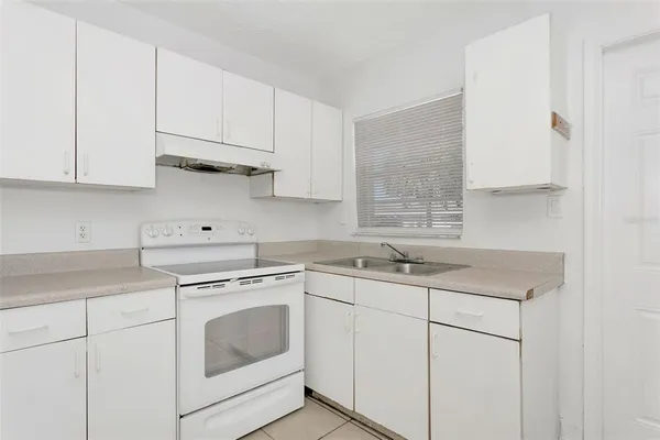 $275,000 | 810 21st Avenue West, Bradenton, FL 34205